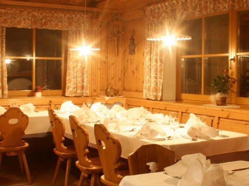 Rifugio La Hotel St. Vigil
